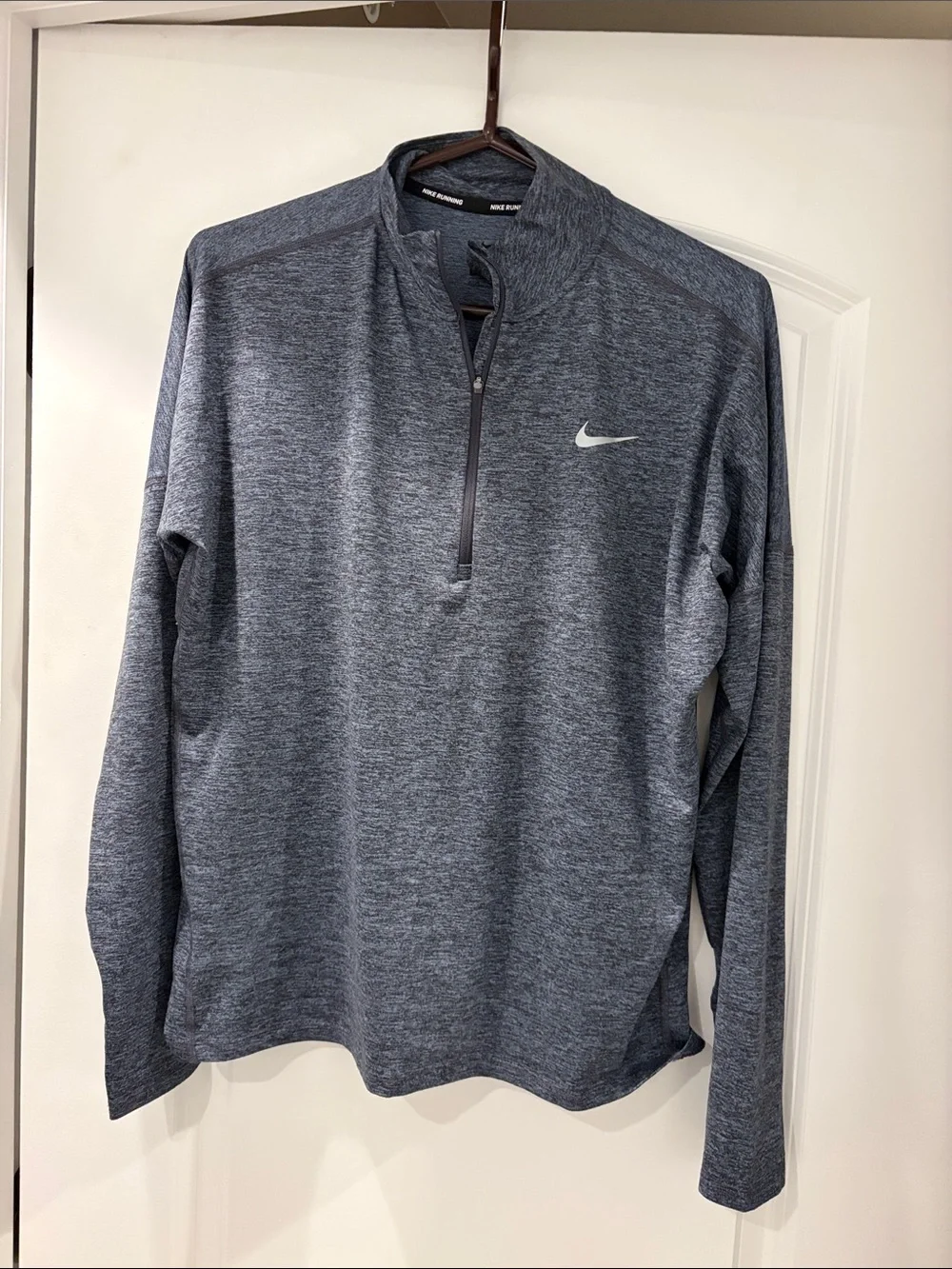 Nike women’s Heathered Purple Dark Gray Heather 1/4 Zip Training Pullover